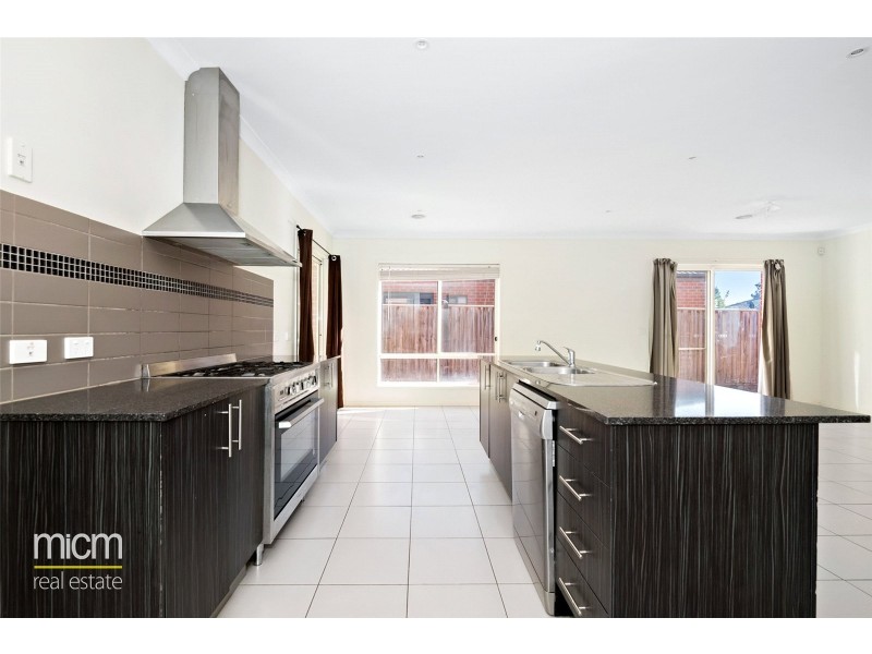 6 Verdure Street, Point Cook VIC 3030