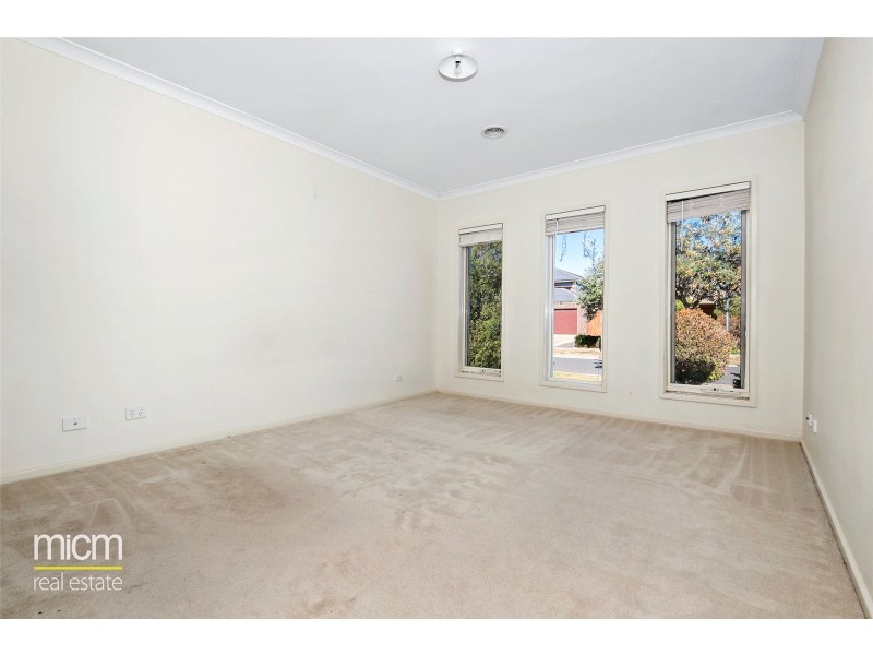 6 Verdure Street, Point Cook VIC 3030