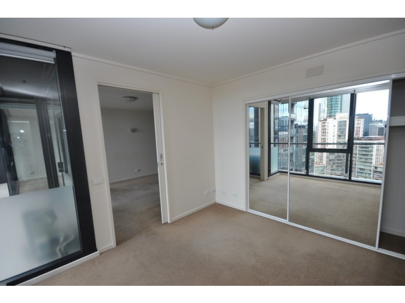 REF 052957/100 Kavanagh Street, Southbank VIC 3006