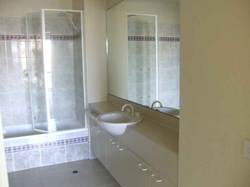 REF 053018/83 Queensbridge Street, Southbank VIC 3006