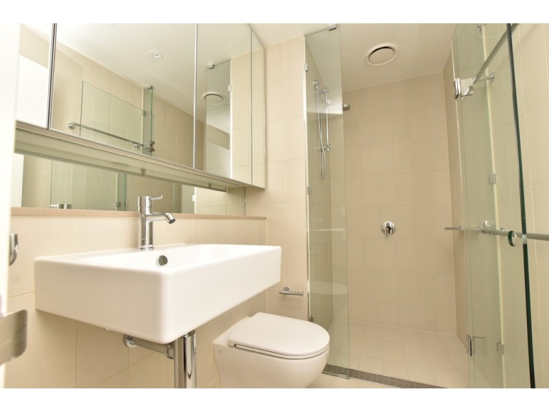 202S/889 Collins Street, Docklands VIC 3008