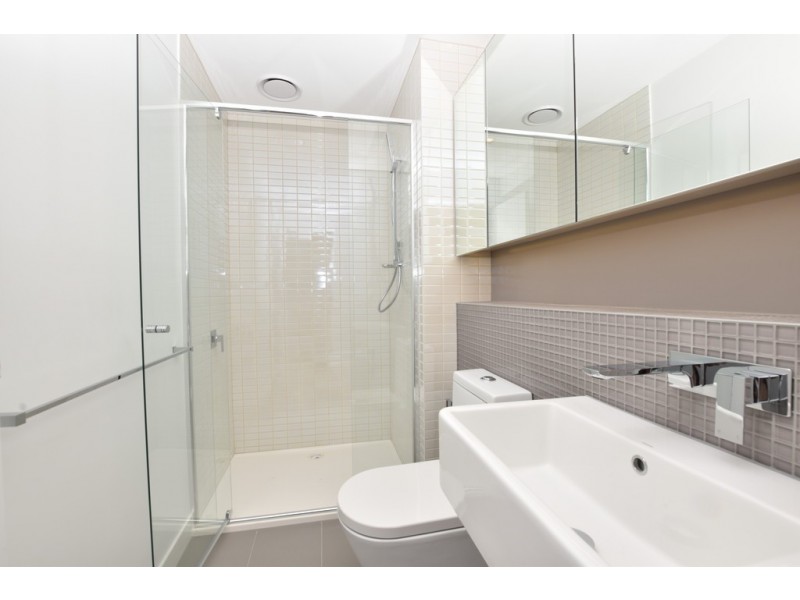 704/38 Rose Lane, Melbourne VIC 3000