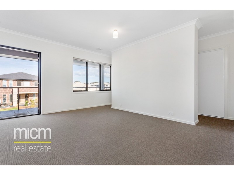 17 Grasso Avenue, Point Cook VIC 3030