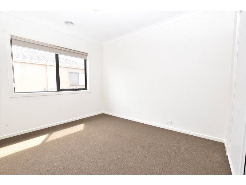 17 Grasso Avenue, Point Cook VIC 3030