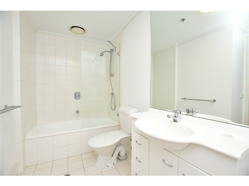 REF 060511/668 Bourke Street, Melbourne VIC 3000