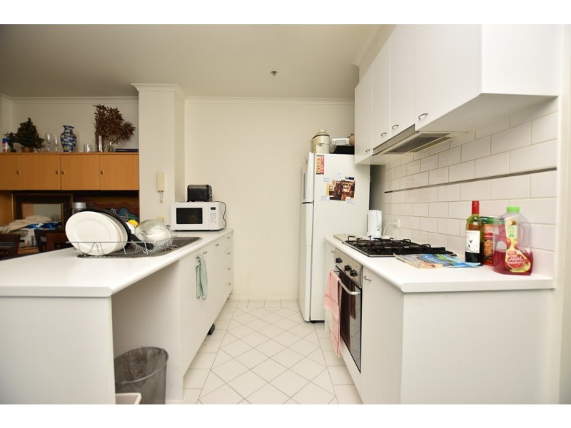 REF 06065/79 Whiteman Street, Southbank VIC 3006