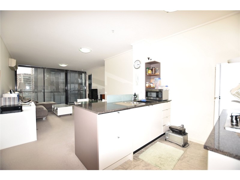 REF 060756/100 Kavanagh Street, Southbank VIC 3006