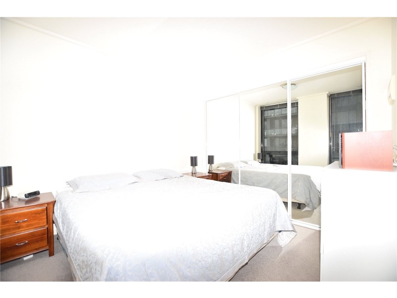 REF 060756/100 Kavanagh Street, Southbank VIC 3006