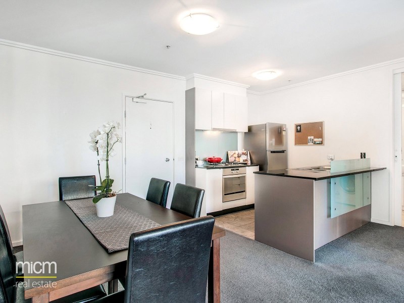 REF 061159/88 Kavanagh Street, Southbank VIC 3006
