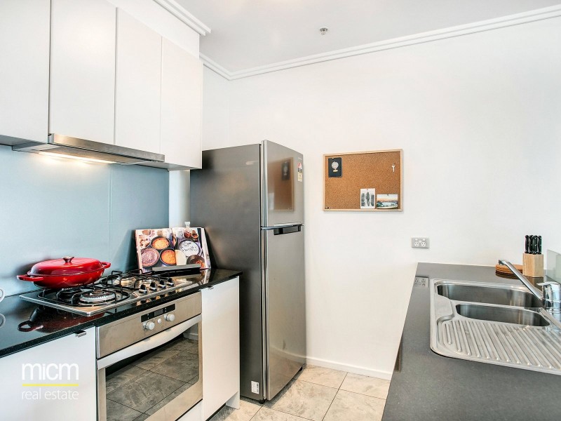 REF 061159/88 Kavanagh Street, Southbank VIC 3006