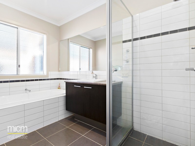 24 Lomandra Street, Point Cook VIC 3030