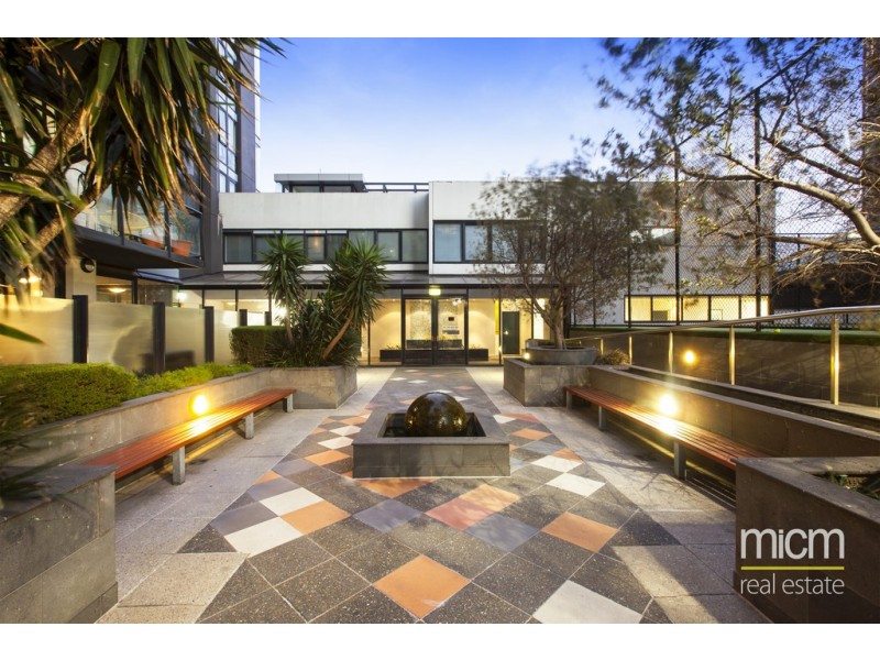 REF 061445/100 Kavanagh Street, Southbank VIC 3006