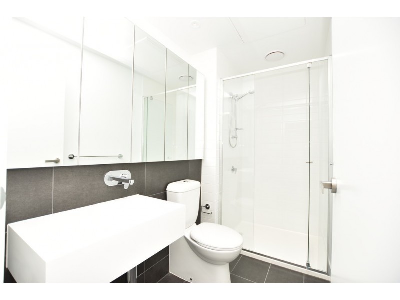 5103R/33 Rose Lane, Melbourne VIC 3000