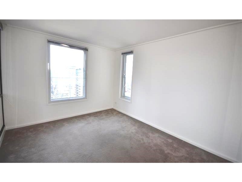 REF 061805/163 City Road, Southbank VIC 3006