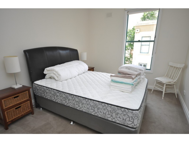 REF 061889/682 Nicholson Street, Fitzroy North VIC 3068