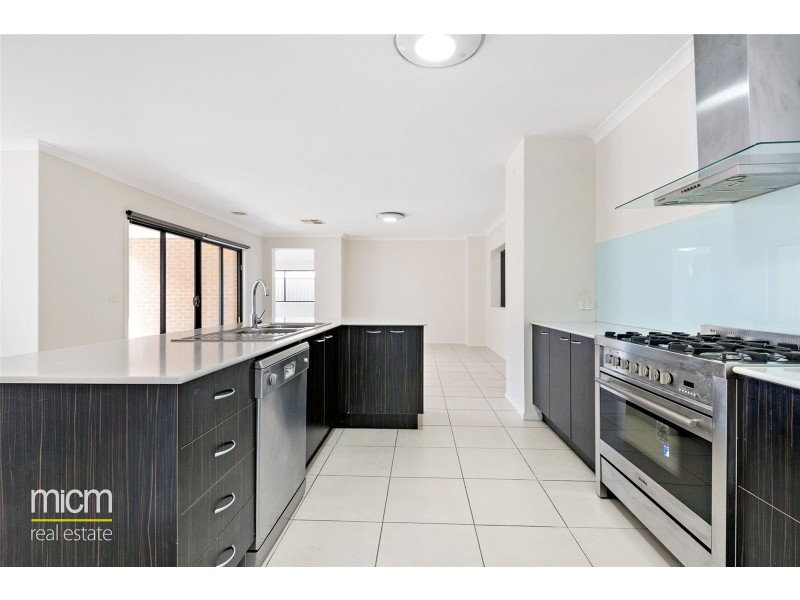 79 Lincoln Heath Boulevard, Point Cook VIC 3030