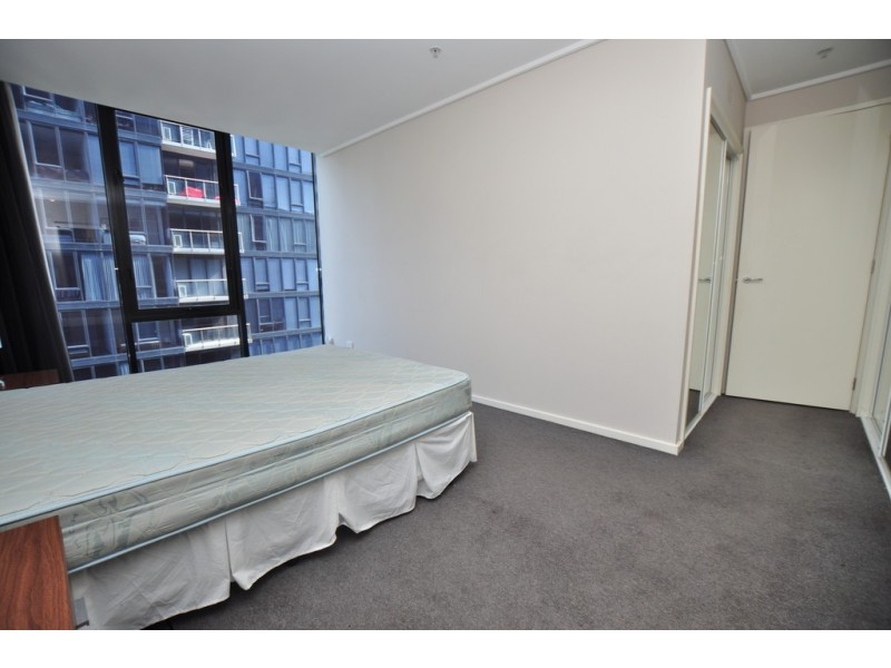 REF 062193/173 City Road, Southbank VIC 3006