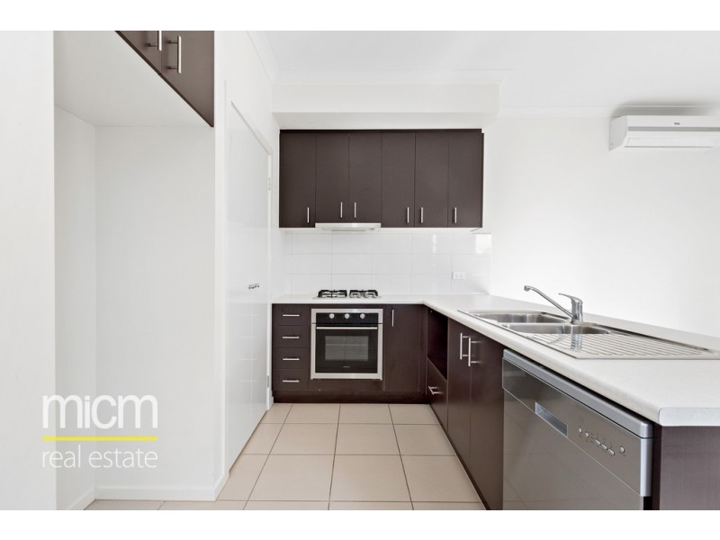 17 Bondi Parade, Point Cook VIC 3030