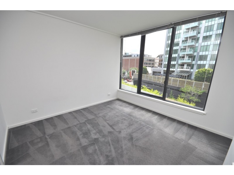 REF 062110/28 Bank Street, South Melbourne VIC 3205