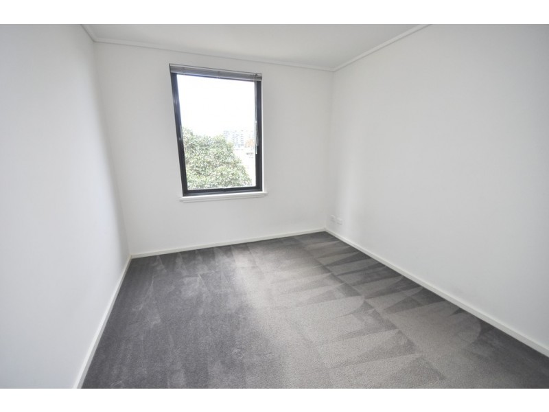REF 062110/28 Bank Street, South Melbourne VIC 3205
