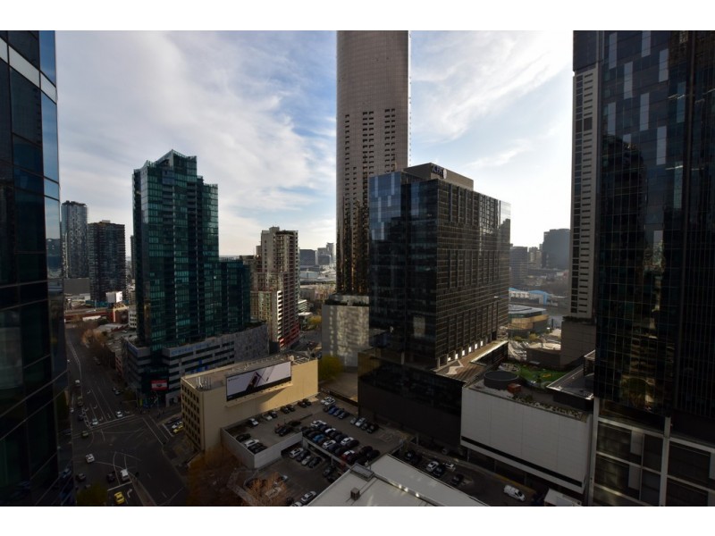 2203/70 Southbank Boulevard, Southbank VIC 3006
