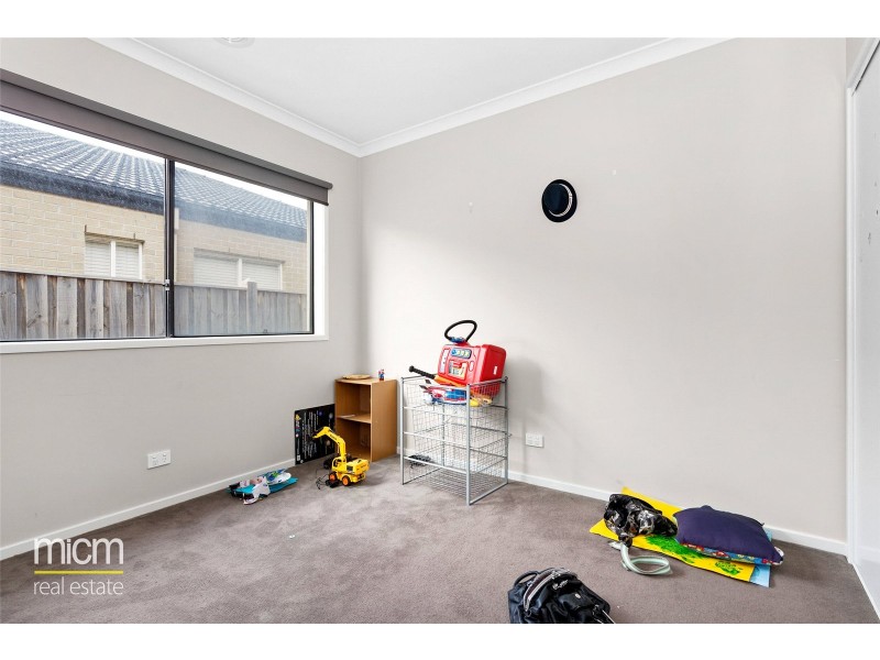 12 Grebe Way, Williams Landing VIC 3027