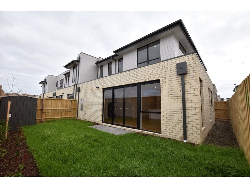 11 Poa Court, Keysborough VIC 3173