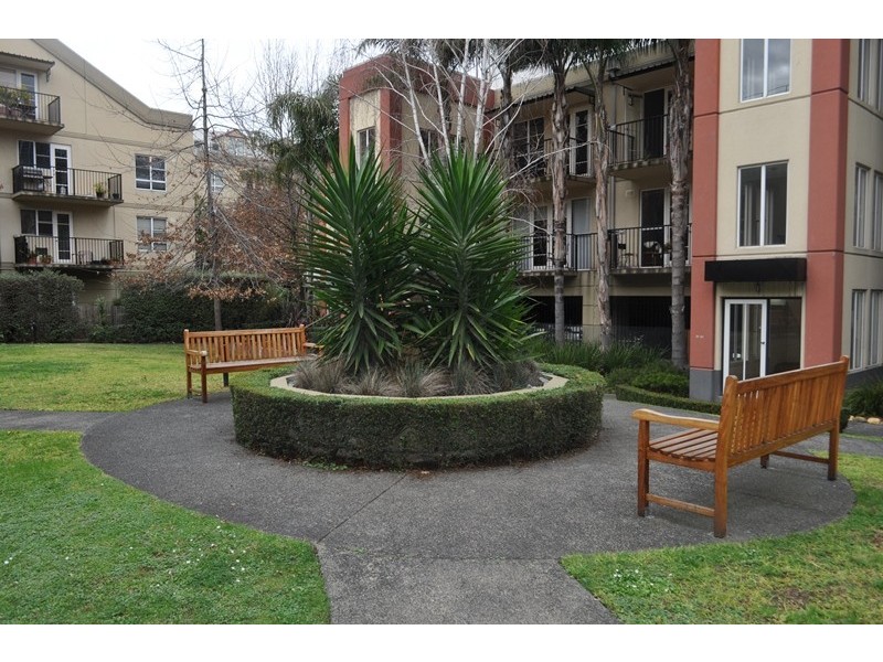 REF 06276/52 Leicester Street, Carlton VIC 3053