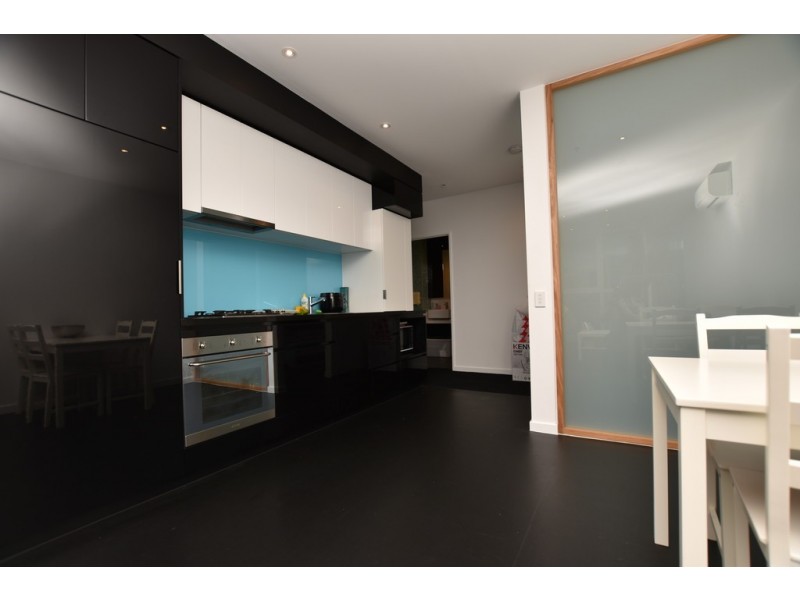 1004S/231 Harbour Esplanade, Docklands VIC 3008