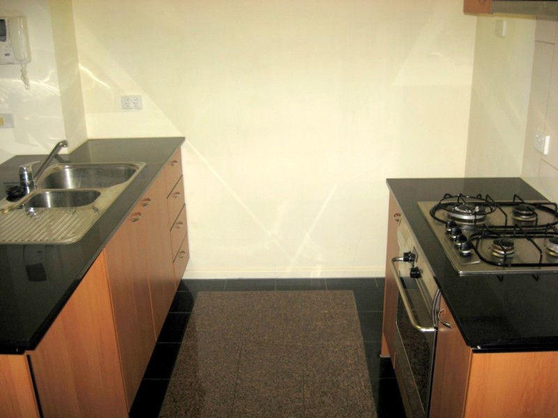 REF 070509/163 City Road, Southbank VIC 3006