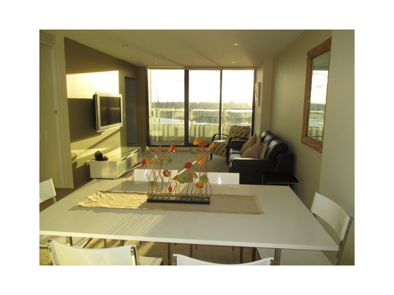 2004/100 Harbour Esplanade, Docklands VIC 3008