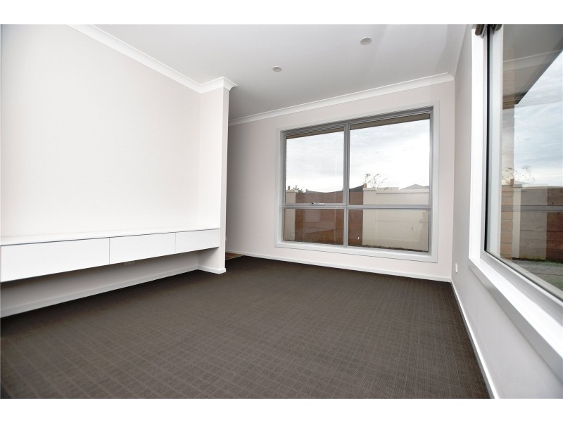 22 Gramercy Boulevard, Point Cook VIC 3030