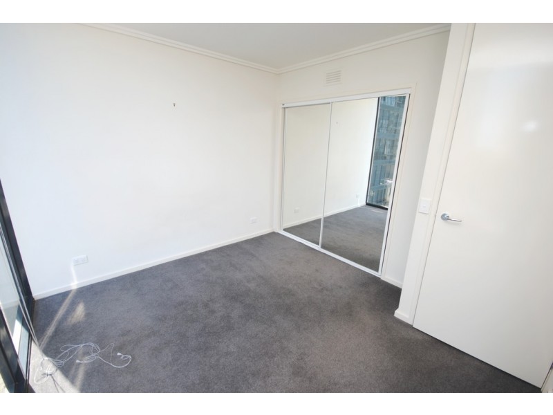 REF 071290/88 Kavanagh Street, Southbank VIC 3006