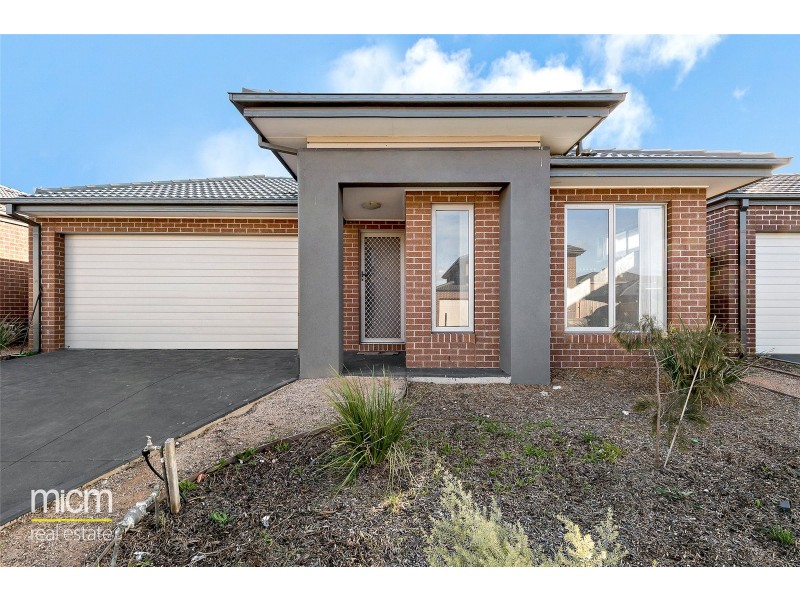 33 Selleck Drive, Point Cook VIC 3030