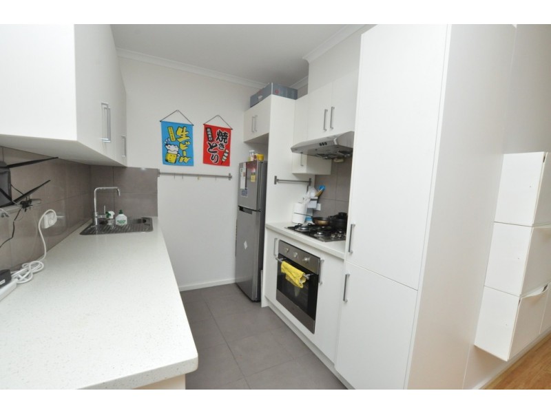 161/79 Whiteman Street, Southbank VIC 3006