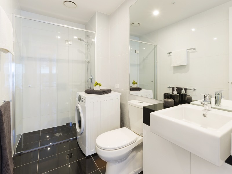 REF 071615/151 City Road, Southbank VIC 3006