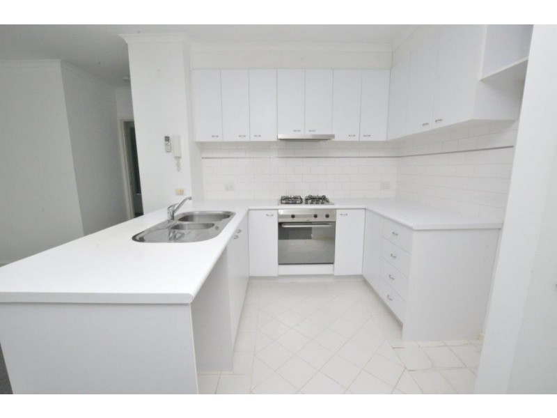 REF 071758/39 Dorcas Street, South Melbourne VIC 3205