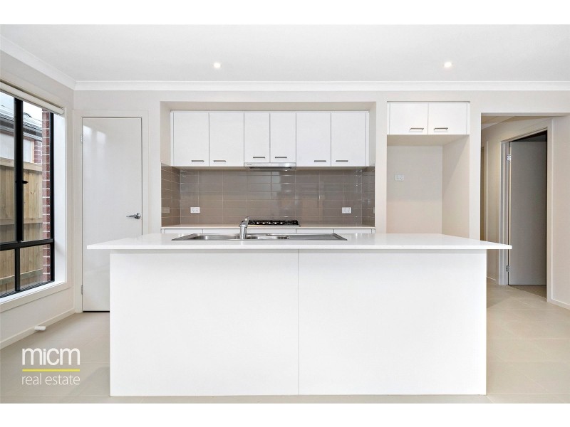 22 Harker Esplanade, Tarneit VIC 3029