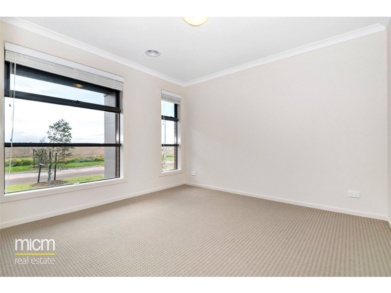 22 Harker Esplanade, Tarneit VIC 3029