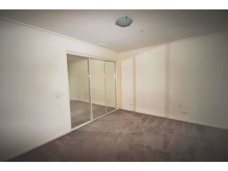 REF 071701/163 City Road, Southbank VIC 3006