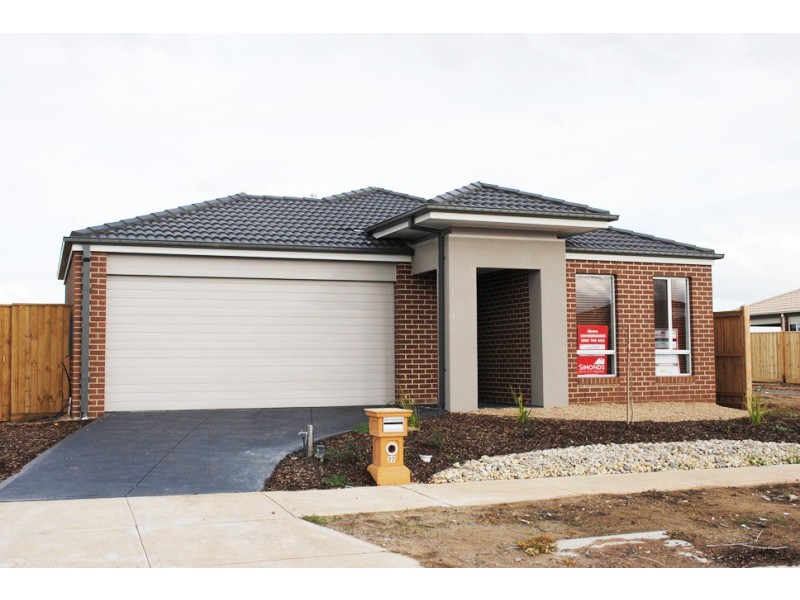 22 Maddock Street, Point Cook VIC 3030