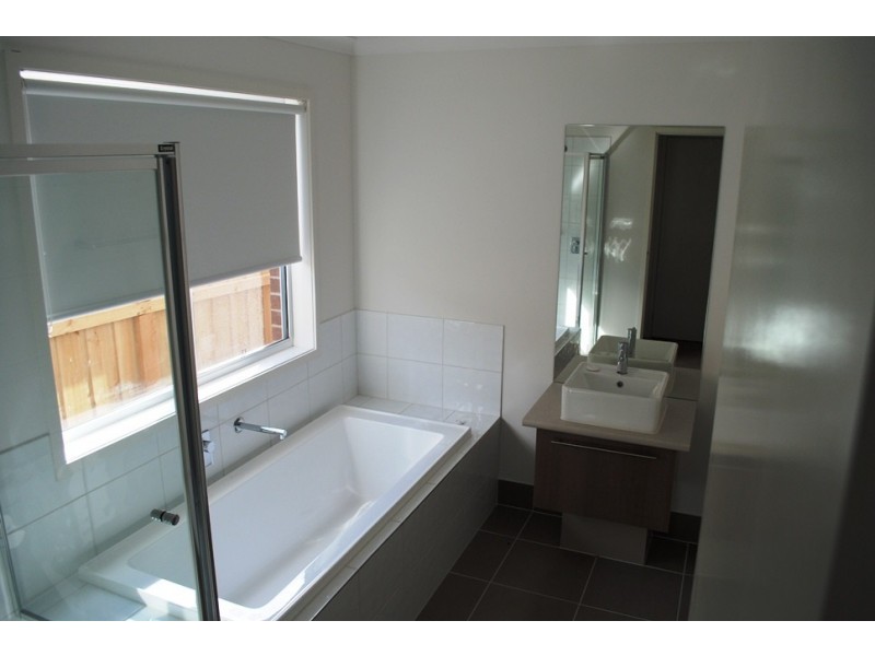 22 Maddock Street, Point Cook VIC 3030