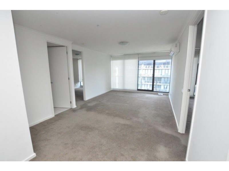 REF 071815/63 Dorcas Street, South Melbourne VIC 3205