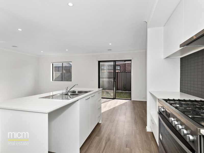 9 Conteve Way, Truganina VIC 3029