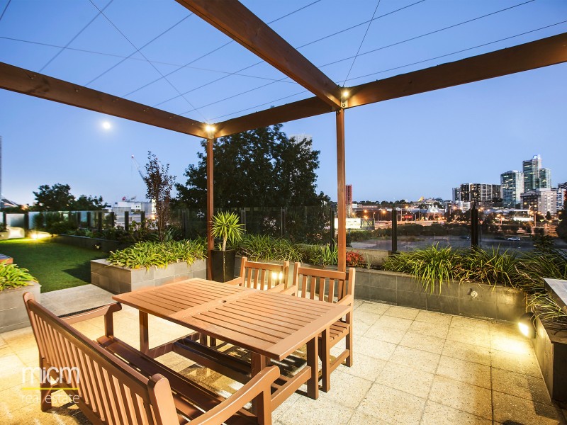 REF 071961/88 Kavanagh Street, Southbank VIC 3006