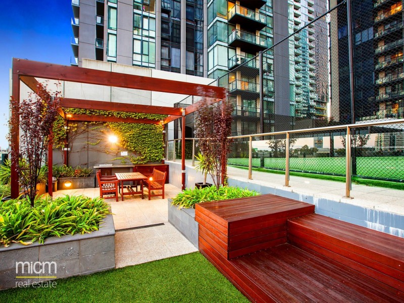 REF 071961/88 Kavanagh Street, Southbank VIC 3006