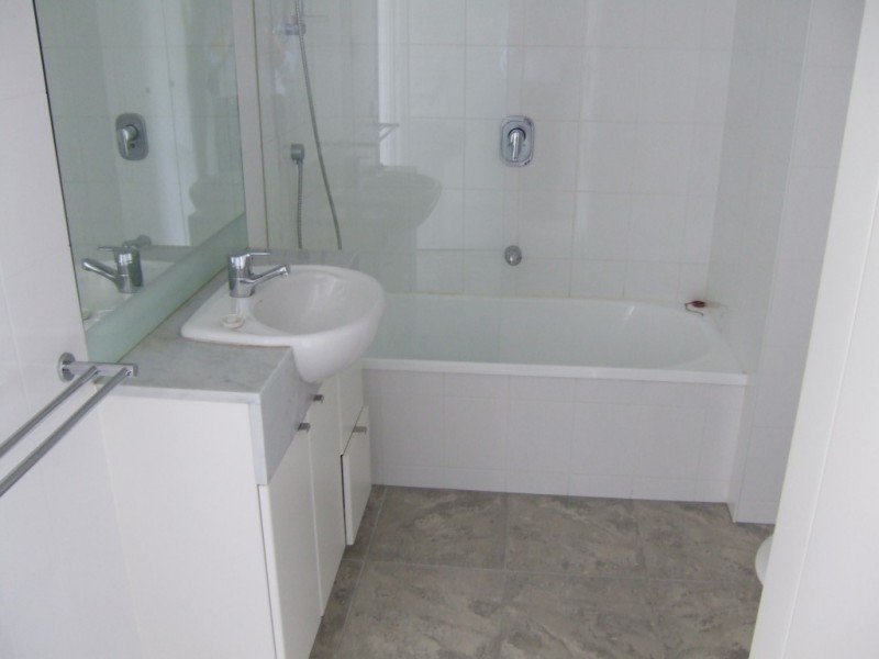 REF 071981/173 City Road, Southbank VIC 3006