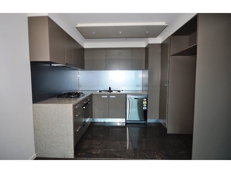 REF 072310/180 City Road, Southbank VIC 3006