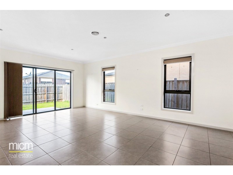 293 Boardwalk Boulevard, Point Cook VIC 3030