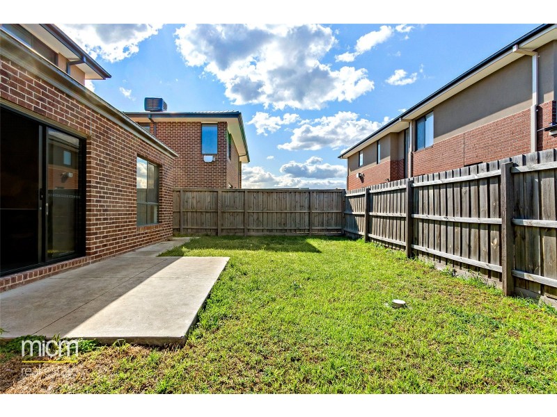 293 Boardwalk Boulevard, Point Cook VIC 3030